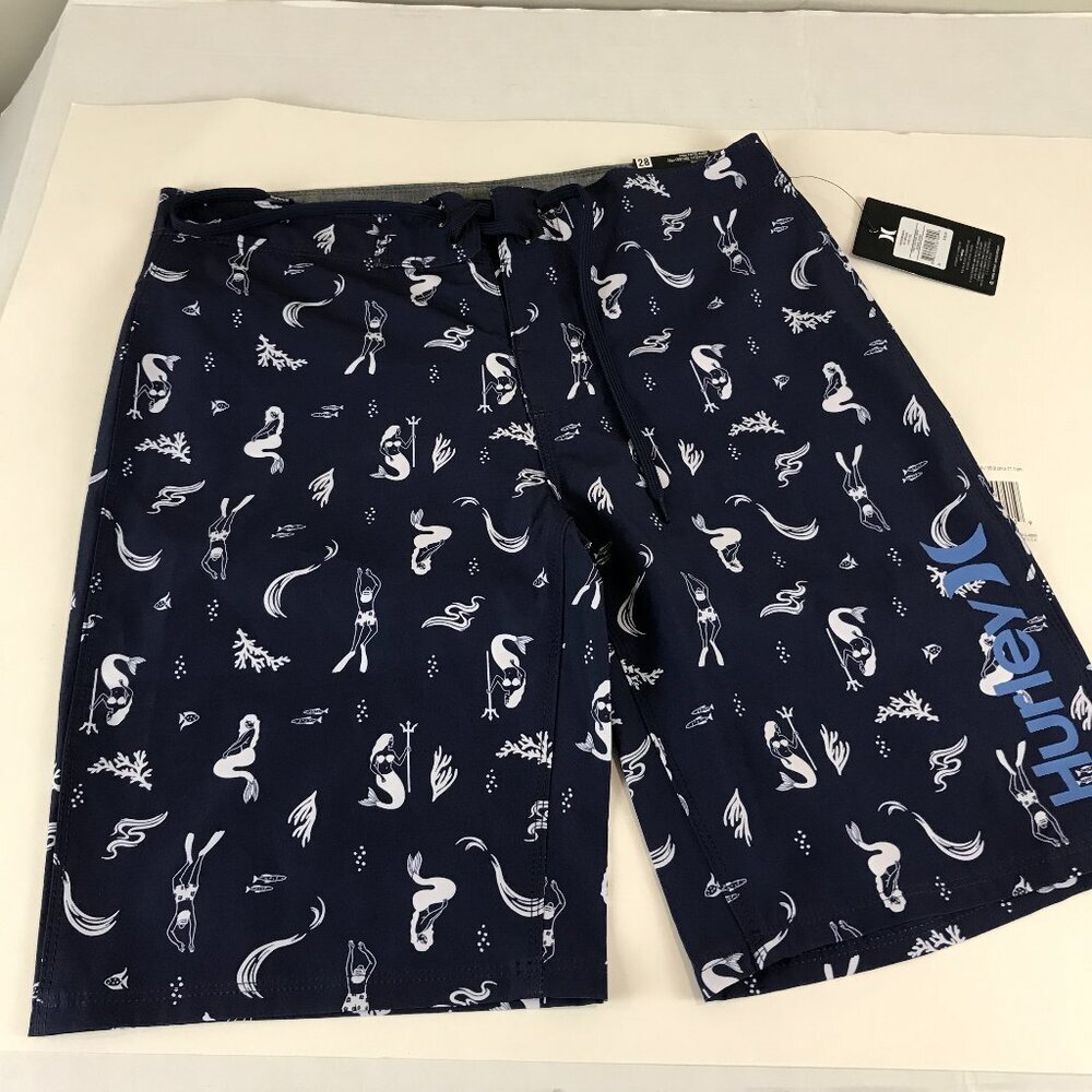 Men's Size 28, Navy Hurley board shorts, NWT